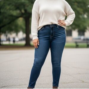 AE Curvy High-Rise Jegging - Intensely Dark (NWT)